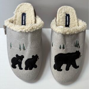LANDS’ END Bear Clog Slippers